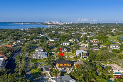 608 Alda Way Ne, St Petersburg, FL, 33704-3002 | Card Image