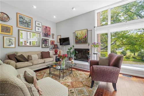 930-696 Mowbray Arch, Norfolk, VA, 23507-1836 | Card Image