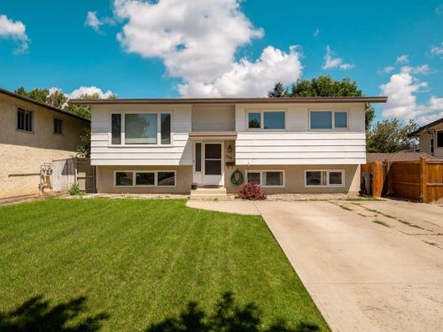 113 Jerry Potts Boulevard W, Lethbridge, AB, T1K5H7 | Card Image