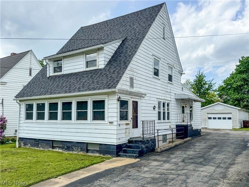 552 E 8th St, Salem, OH, 44460-1636 | Card Image