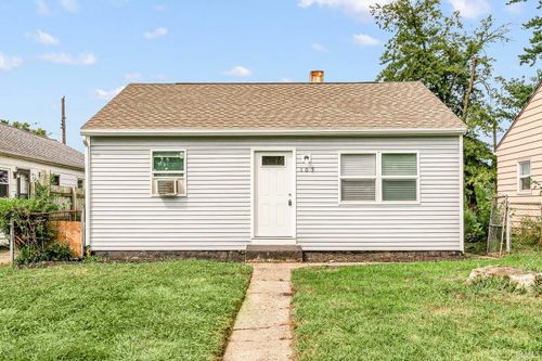 105 N Wellington Street, South Bend, IN, 46619 | Card Image