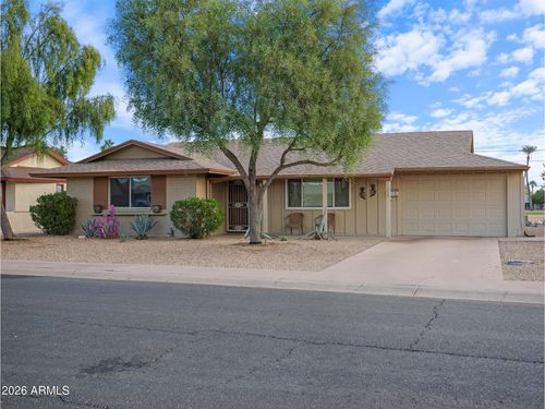 11025 N Madison Dr, Sun City, AZ, 85351-4037 | Card Image