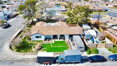 135 S Broadway St, Ridgecrest, CA, 93555-4301 | Card Image