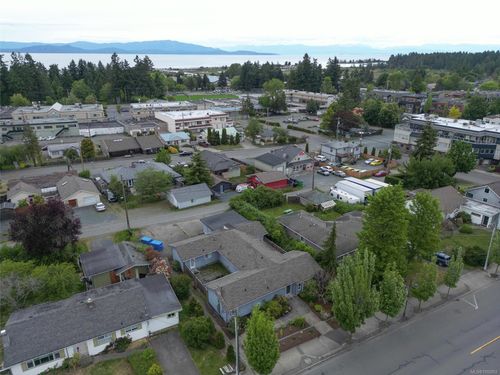 129 Jensen Ave E, Parksville, BC, V9P1L9 | Card Image