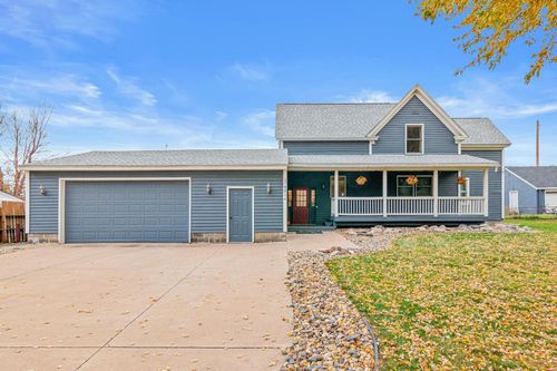 514 Cleveland Ave Sw, New Brighton, MN, 55112-3529 | Card Image