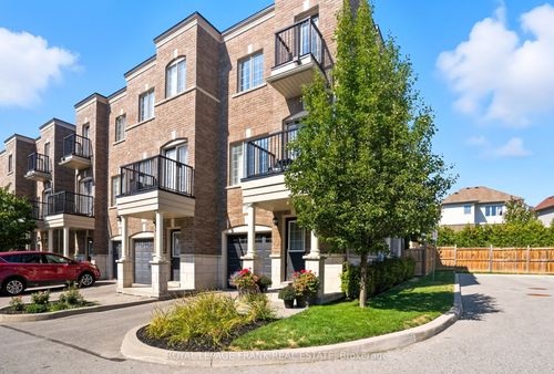 26 Ferris Sq, Courtice, ON, L1E0J2 | Card Image