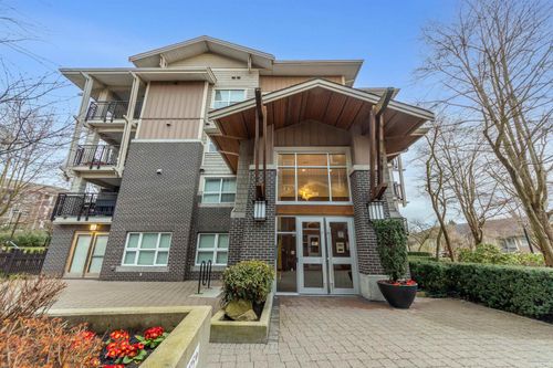 318-5775 Irmin St, Burnaby, BC, V5J0C3 | Card Image