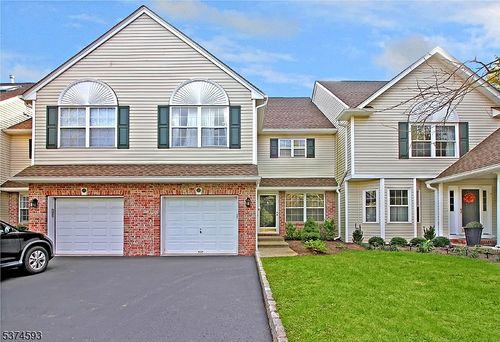 29 Cooper Ln, Millington, NJ, 07946-1367 | Card Image