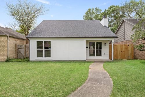 2 Sandelwood Trl Trail, Beaumont, TX, 77706 | Card Image
