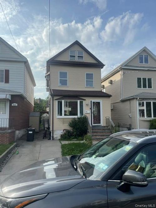 88-27 Aubrey Ave, Glendale, NY, 11385-7917 | Card Image