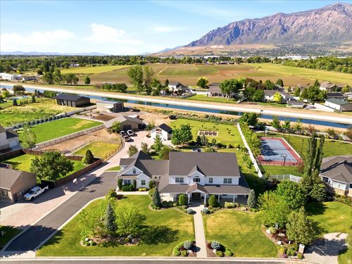 1776 Heritage Ranch Dr, Farr West, UT, 84404-2820 | Card Image