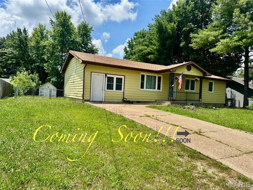 511 N Acre Dr, Richland, MO, 65556-8322 | Card Image