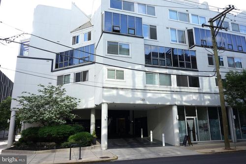 apt-3a-2301 Cherry St, PHILADELPHIA, PA, 19103-1041 | Card Image