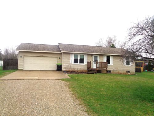 2108 S Sara Dr, Lake City, MI, 49651-8758 | Card Image