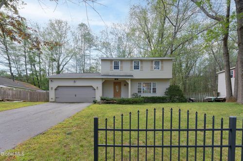 3 Heather Ln, Saratoga Springs, NY, 12866-8949 | Card Image