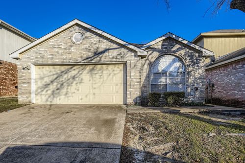 1118 Colbert Ln, Duncanville, TX, 75137-3561 | Card Image
