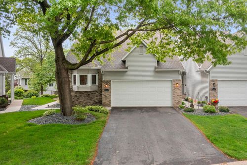 9651 Juniper St Nw, Coon Rapids, MN, 55433-5493 | Card Image