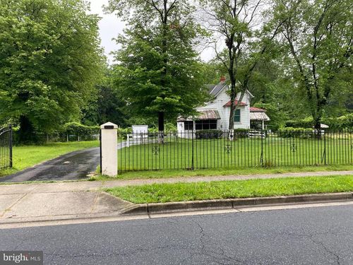 5513 Taylor Rd, RIVERDALE, MD, 20737-2050 | Card Image