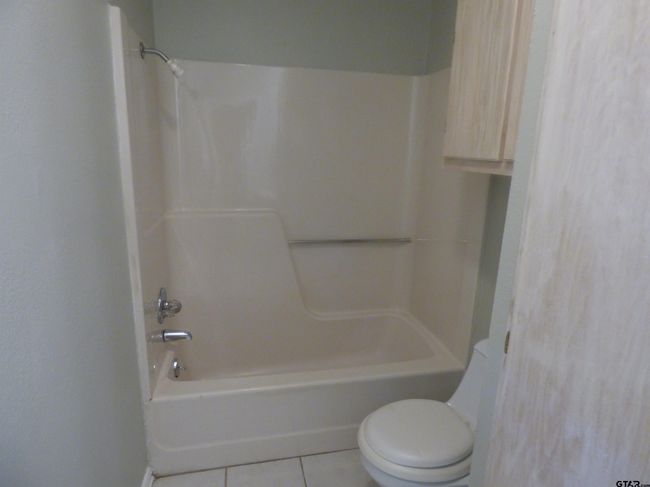 596 County Road 4218, House other with 3 bedrooms, 2 bathrooms and null parking in Mount Pleasant TX | Image 26