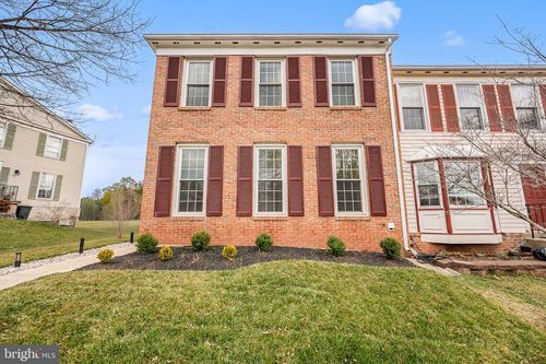 3711 Foxfield Ln, FAIRFAX, VA, 22033-1302 | Card Image