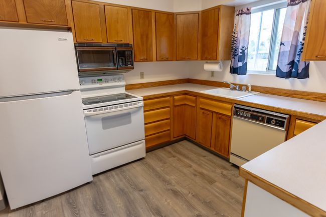 611 E King St, House other with 5 bedrooms, 2 bathrooms and null parking in East Helena MT | Image 5