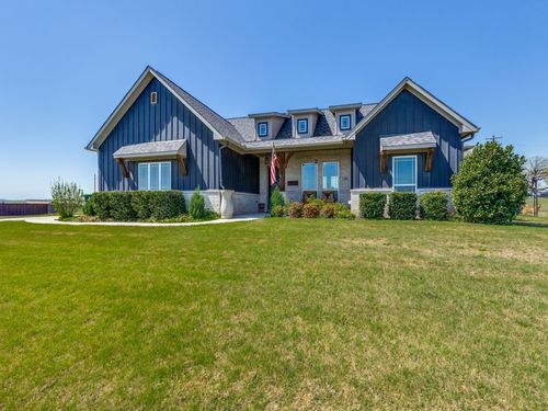 400 Christian Way, Azle, TX, 76020-5484 | Card Image