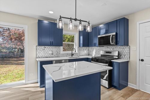 17740 Clyde Ave, Lansing, IL, 60438-1526 | Card Image