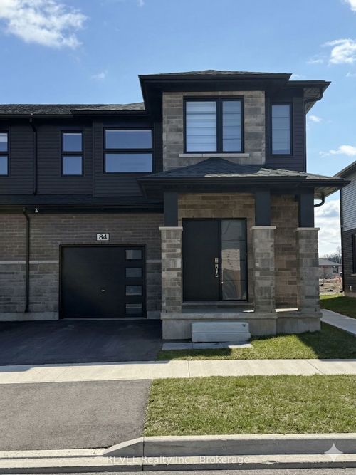 upper-84 Acacia Rd, Fonthill, ON, L0S1E1 | Card Image