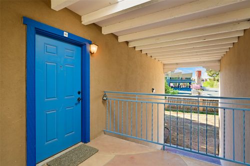 142-601 San Mateo W, Santa Fe, NM, 87505 | Card Image