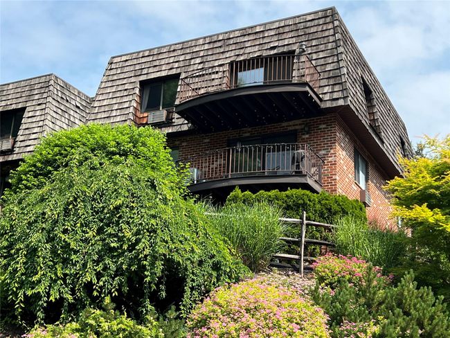 5 - 7 Briarcliff Dr S, Condo with 2 bedrooms, 2 bathrooms and 1 parking in Ossining NY | Image 5