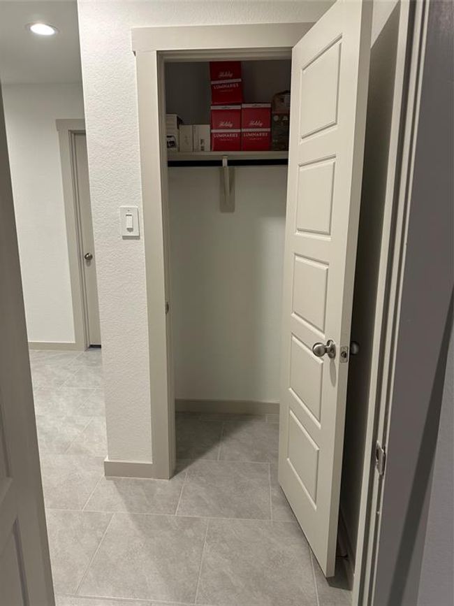 Hall Closet | Image 38