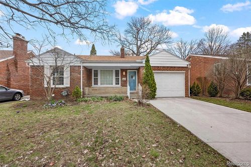 20437 Damman St, Harper Woods, MI, 48225-1775 | Card Image