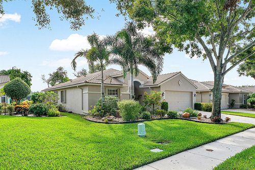 8307 Duomo Cir, Boynton Beach, FL, 33472-7131 | Card Image