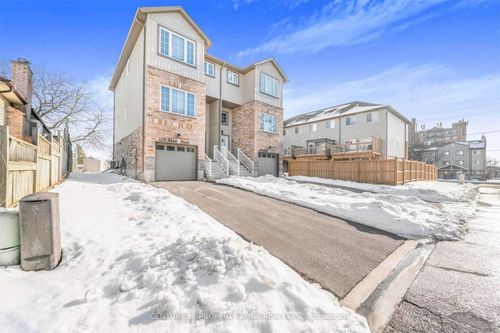 231 Anne St, Cambridge, ON, N3H3V6 | Card Image