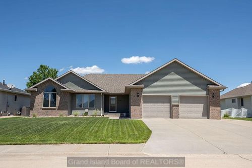 1429 Mansfield Rd, Grand Island, NE, 68803-1546 | Card Image