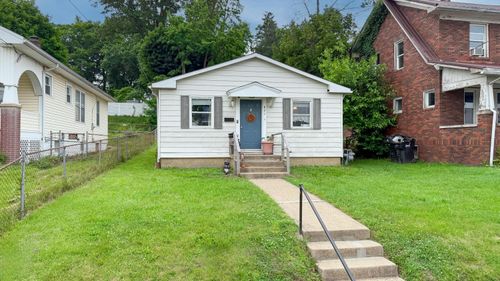 821 Ohio St, Zanesville, OH, 43701-5338 | Card Image