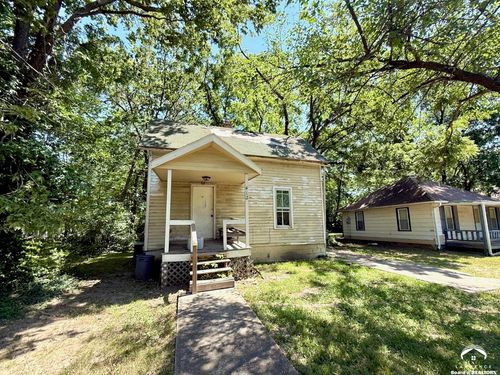 412 Michigan St, Lawrence, KS, 66044-4663 | Card Image