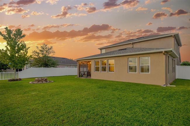 5624 Fisher Glen Loop, House other with 4 bedrooms, 4 bathrooms and null parking in WESLEY CHAPEL FL | Image 65