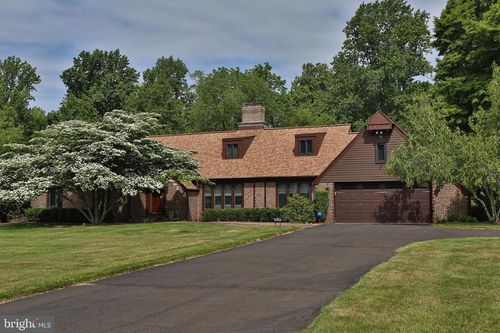 5825 S Deer Run Rd, DOYLESTOWN, PA, 18902-1909 | Card Image