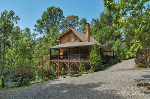 566 Nathan Mcdaniel Dr, Nebo, NC, 28761-6103 | Card Image