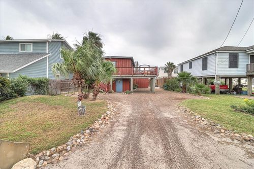 141 W White Ave, Port Aransas, TX, 78373-4023 | Card Image