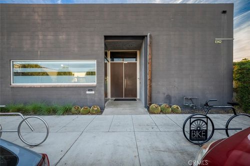 1342 Coronado Ave, Long Beach, CA, 90804-2807 | Card Image