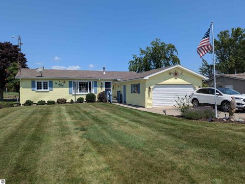 2255 E Bay Ridge Dr, Au Gres, MI, 48703-9532 | Card Image