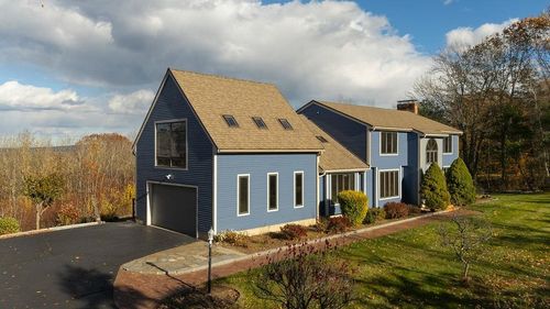 8 Longview Dr, Bow, NH, 03304-4808 | Card Image
