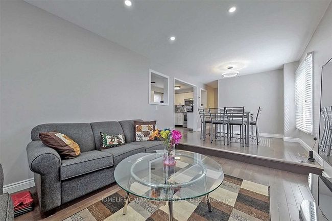 1647 Middleton St, House other with 5 bedrooms, 4 bathrooms and 2 parking in Pickering ON | Image 8