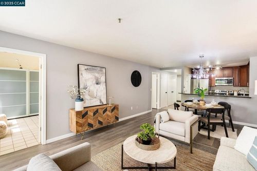 1722 S Villa Way, Walnut Creek, CA, 94595-1483 | Card Image