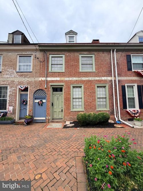 121 E Union St, BURLINGTON, NJ, 08016-1510 | Card Image