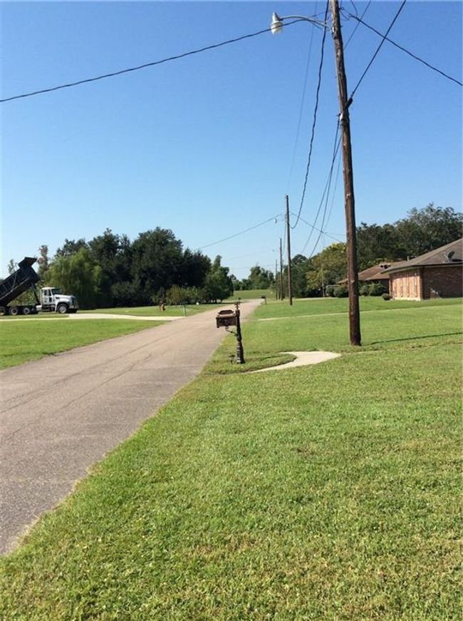 170 Becs Pl, House other with 3 bedrooms, 2 bathrooms and null parking in Braithwaite LA | Image 15