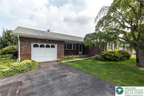 319 Spruce St, HELLERTOWN, PA, 18055-2224 | Card Image