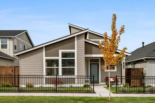 3843 Ne Petrosa Ave, Bend, OR, 97701-4296 | Card Image